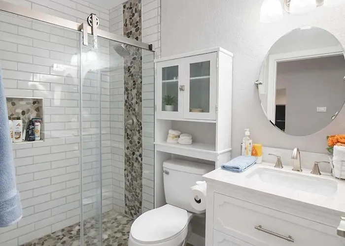 The Hideaway - Rain Shower Oasis & Desert Soak * Lake Havasu City